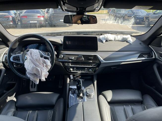 BMW 520 Mpakiet XDrive mHEV Skóra Kamera Pamięć Panorama HAK 190KM Gliwice - zdjęcie 9