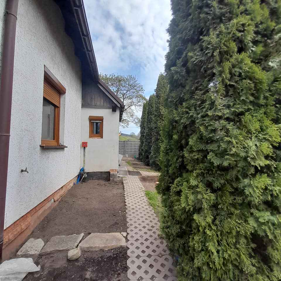 Dom  otoczeniu krajobrazów Sudetów. Chełmsko Śląskie - zdjęcie 9