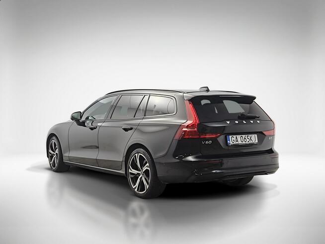 Volvo V60 B3 B Plus Dark aut ! Z Polskiego Salonu ! Faktura VAT ! Warszawa - zdjęcie 3