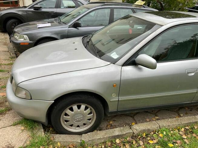 Audi A4 1,6 benzyna Mokotów - zdjęcie 4