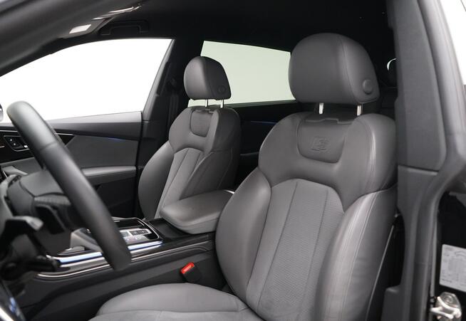 Audi Q8 50TDI 286KM Quattro Sline  MatrixHD Oś skrętna 360 Dociągi ACC Kielce - zdjęcie 10