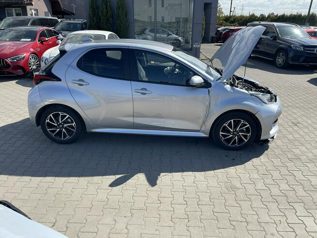 Toyota Yaris Hybryda Automat Kamera Podgrzewanie Virtual 130KM Gliwice - zdjęcie 5