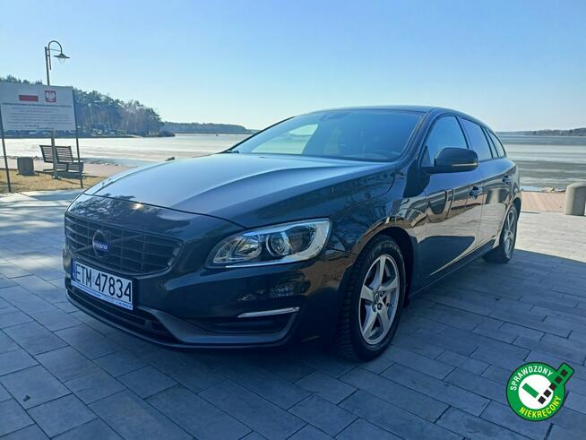Volvo V60 bardzo zadbane, serwisowane, potwierdzona historia pojazdu Tomaszów Mazowiecki - zdjęcie 1