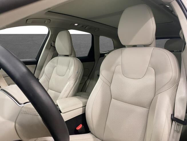 Volvo XC 60 XC60 B5 B AWD Plus Dark aut Kombi Warszawa - zdjęcie 10