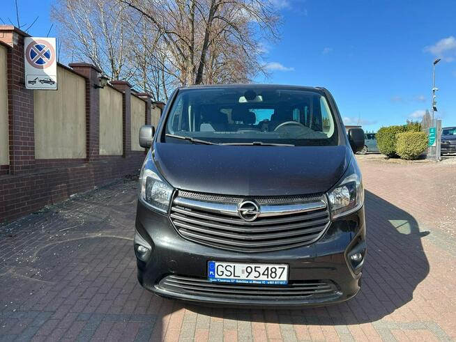 Opel Vivaro 2XL  9-osobowy tylko 188 tys km BEZWYPADKOWY Słupsk - zdjęcie 2