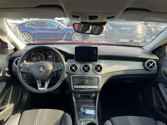 Mercedes GLA 200 AMG line Automat 4Matic Podgrzewane Kamera Skóra Gliwice - zdjęcie 11