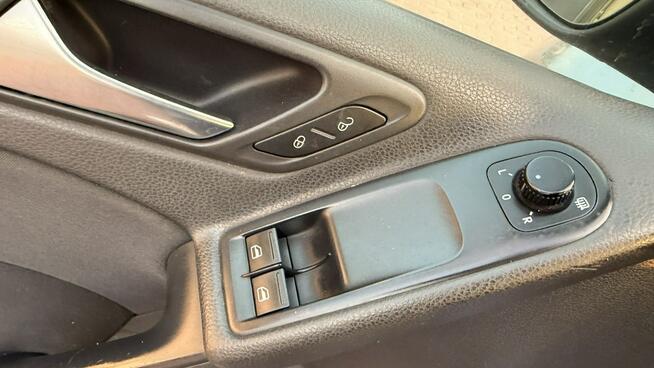 Volkswagen Golf Gwarancja, 1.4 MPI!!, Klimatyzacja Sade Budy - zdjęcie 10