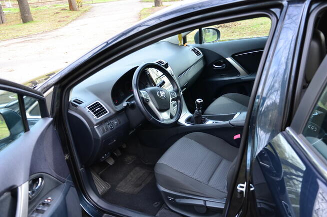 Toyota Avensis Sosnowiec - zdjęcie 11