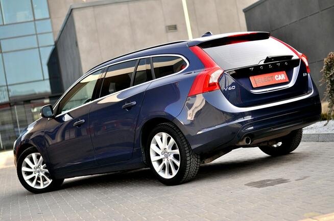 Volvo V60 LiFT 2,0D 5-Cilindrów Ledy Digital Skóra Navi Full Opcja Płock - zdjęcie 4