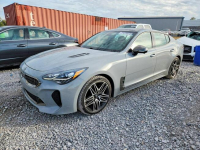 Kia Stinger Najwyższa wersja wyposażenia GT2 / niski przebieg