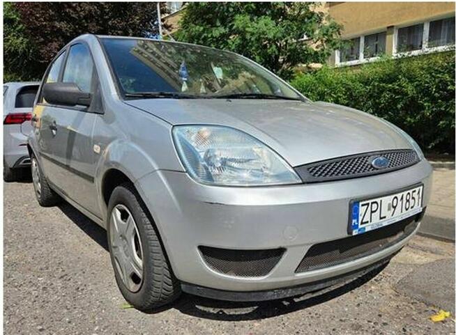 Ford Fiesta 1.4i MR`02 E3 Szczecin - zdjęcie 1