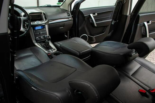 Chevrolet Captiva 2.4 167KM * 4x4 * 7osobowa * Skóry * Opłacona * Ostrów Mazowiecka - zdjęcie 9