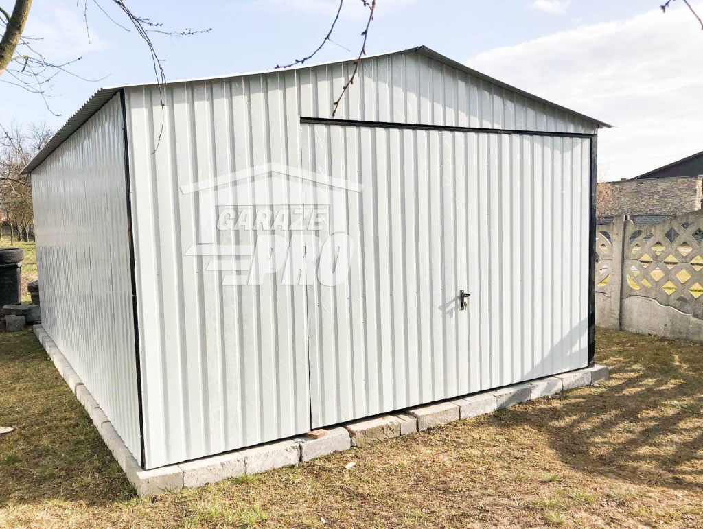 Garaż blaszany 4x6 Brama uchylna Biały - wolnostojący GP82 Białogarda - zdjęcie 4