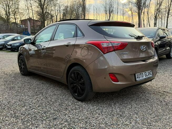 Hyundai i30 * PANORAMA * Benzyna 1.6 * Wyjątkowa Wersja * Piękny * Ruda Śląska - zdjęcie 2