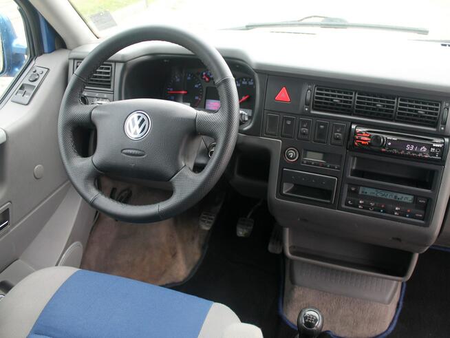 VW T4 Multivan 2.5 TDI 151 KM Klimatronik STOLIK Lodówka ŁÓŻKO 7 Osób Zielenin - zdjęcie 8
