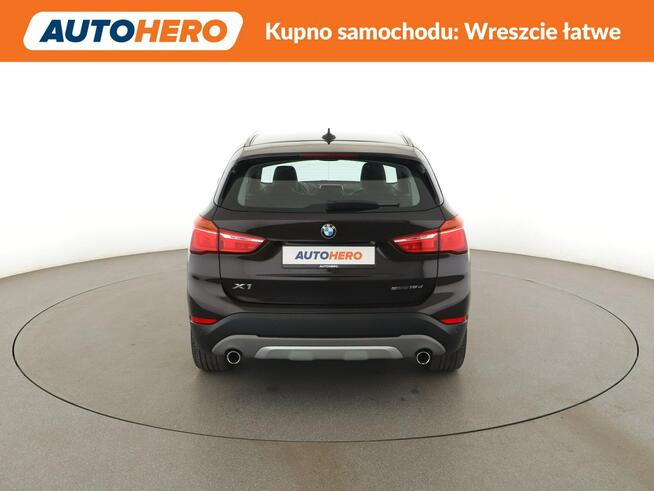 BMW X1 Czujniki, Navi, Podg.fotele, Aut.klima Warszawa - zdjęcie 6