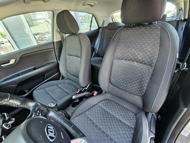Kia Rio model 2018, grzana kierownica i fotele, asystent pasa, radar Olsztyn - zdjęcie 11