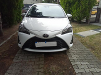 Sprzedam Toyota YARIS 5H/B 1,5_VVT-IE 6M/T Premium Fabryczna - zdjęcie 4