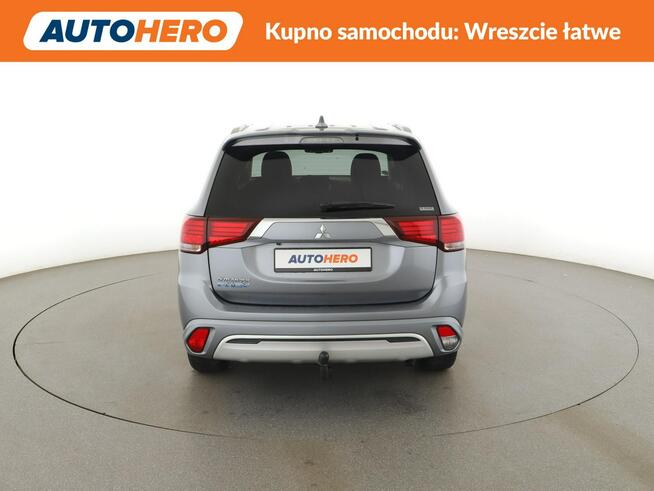 Mitsubishi Outlander PHEV, Automat, 4x4, Kamera, Navi, Pofg.fotele, Warszawa - zdjęcie 6
