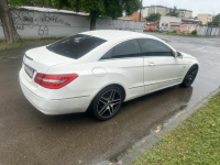 Sprzedam mercedesa w 207 Oława - zdjęcie 2