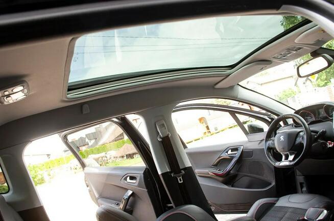 Peugeot 2008 1.6HDI * GT Line * Panorama * Nawi * Kamera * Pół Skóra * Ostrów Mazowiecka - zdjęcie 12