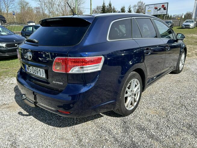 Toyota Avensis Nowe Iganie - zdjęcie 5
