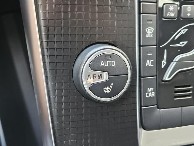 Volvo V40 2.0 benzyna T4 190km* R-Design* Automat* GWARANCJA Opoczno - zdjęcie 12