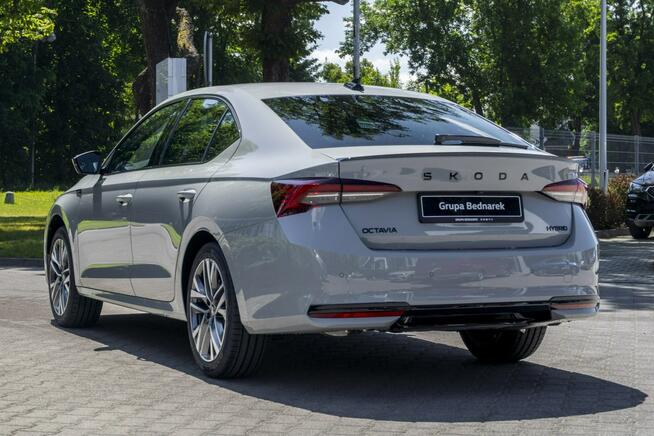 Škoda Octavia Sportline 2.0 TDI 150 KM DSG Łódź - zdjęcie 9