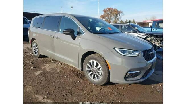Chrysler Pacifica / PLUG-IN / 3.6 260KM / niski przebieg / Tarnów - zdjęcie 1