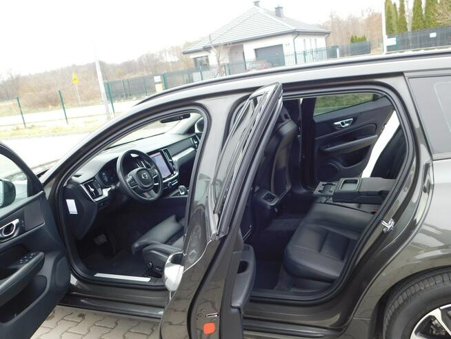 Volvo V60 z Gwarancją Bezwypadkowy Model 2022r Żyrardów - zdjęcie 9