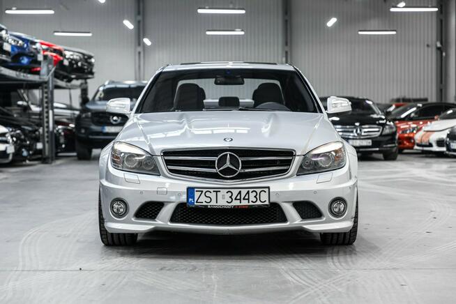 Mercedes C 63 AMG 6.2 V8. Bezwypadkowa. Stan kolekcjonerski. Węgrzce - zdjęcie 2