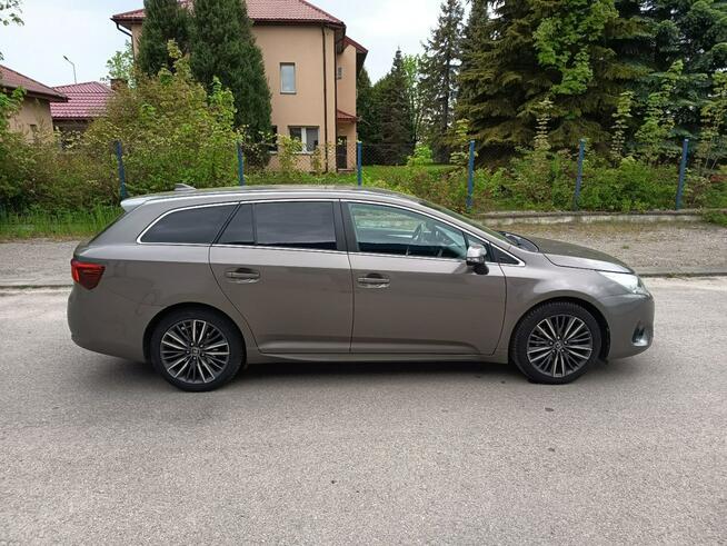Toyota Avensis Bezwypadkowy, biksenon, skóra, stan BDB Janów Lubelski - zdjęcie 11