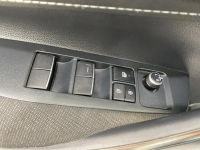 Toyota Corolla 1.8 Hybrid Comfort Kombi Warszawa - zdjęcie 12