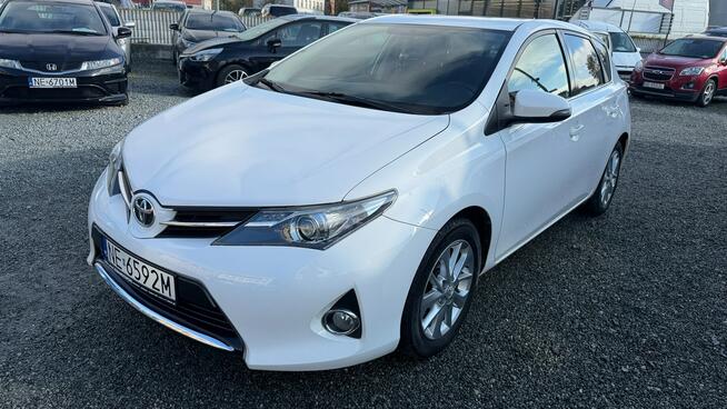 Toyota Auris Benzyna Zarejestrowany Ubezpieczony Elbląg - zdjęcie 9