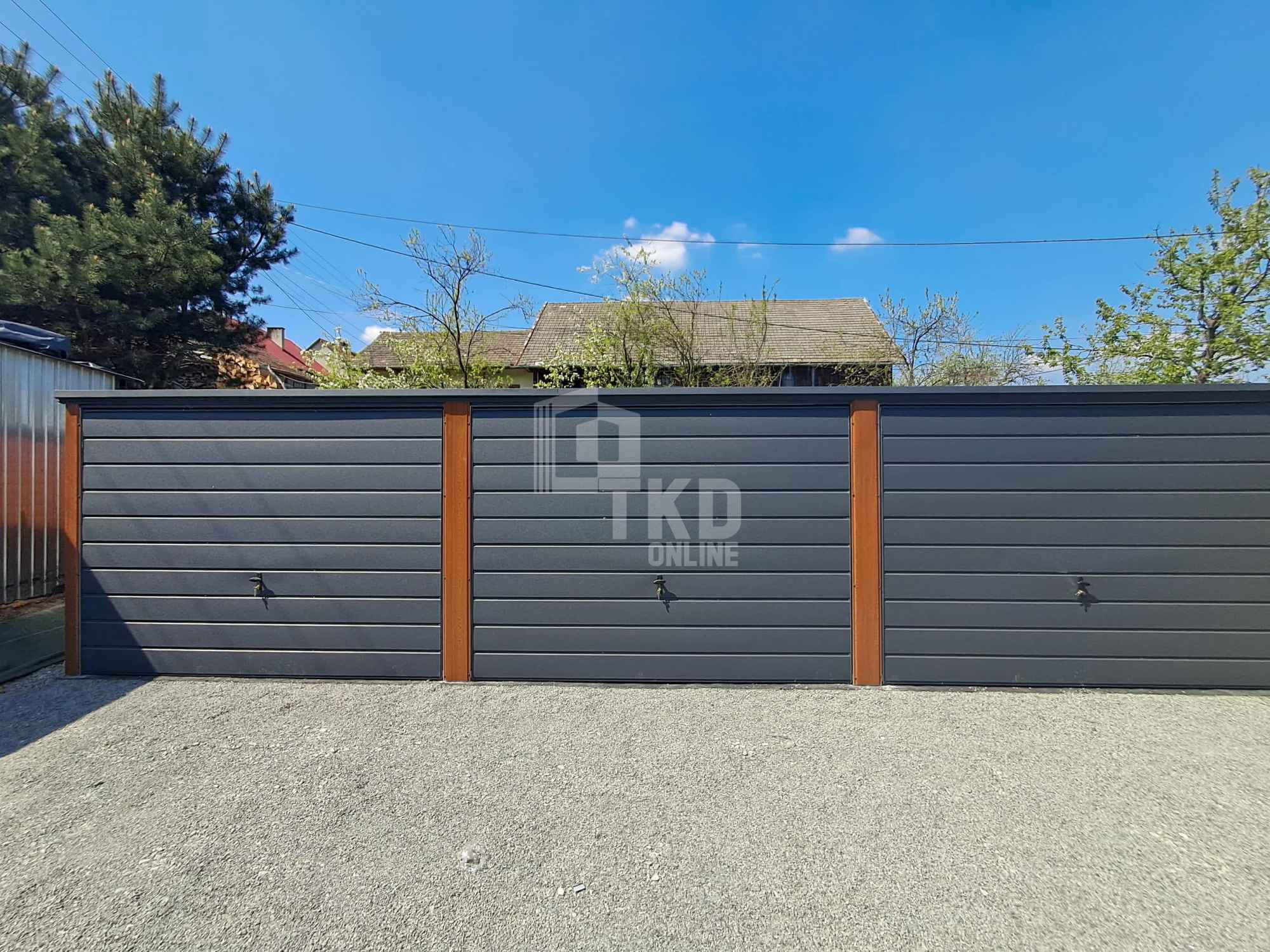Garaż blaszany 9x5m 3x brama drewnopodobny dach spad w tył TKD360 Gdynia - zdjęcie 2