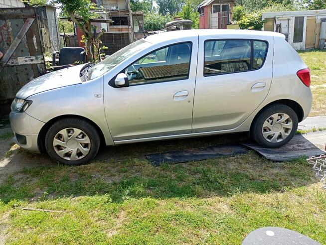 Sprzedam Dacia Sandero, Benzyna + LPG, Hak do przyczepki. Pakość - zdjęcie 1