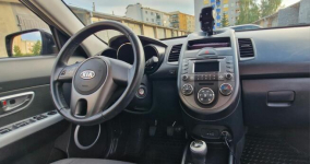 Kia Soul 2011 benzyna 1.6 Puławy - zdjęcie 8