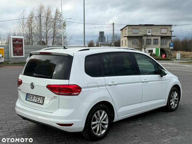 Volkswagen Touran 1.6 TDI DSG Krosno - zdjęcie 6