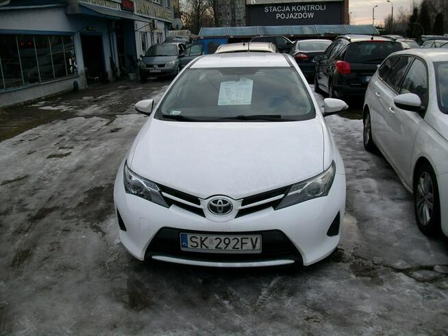Toyota Auris 1.4/ 90 KM/ Katowice - zdjęcie 2