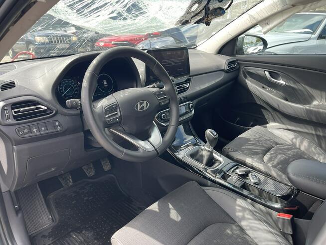 Hyundai i30 mHEV Skóra Kamera Podgrzewanie Klimatronik Gliwice - zdjęcie 11