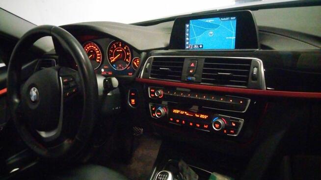 BMW 318 d 2019r 150 ps Elbląg - zdjęcie 9