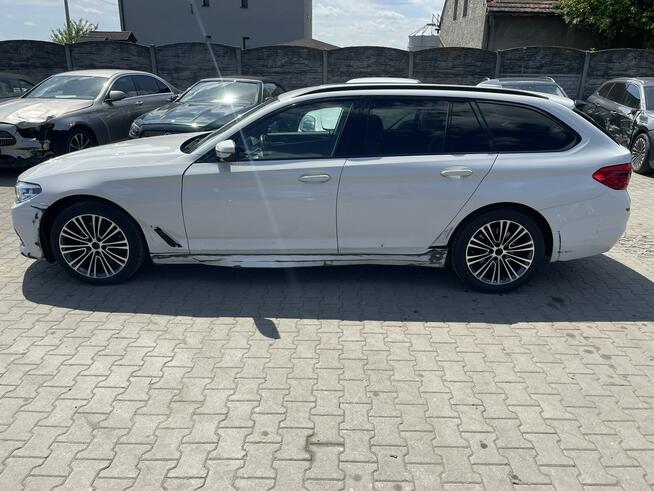 BMW 520 Sport Line XDrive Skóra Kamera HAK Podgrzewanie 190KM Gliwice - zdjęcie 4