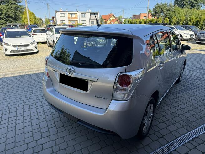Toyota Verso 1,6 112KM  Klima  Kamera  Navi  7-osobowy Orzech - zdjęcie 7