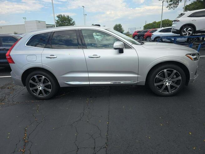 Volvo XC 60 INSCRIPTION / AWD / T6 / niski przebieg Białystok - zdjęcie 2