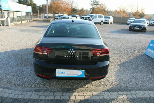 Volkswagen Passat ESSENCE App-Connect LED F-vat Salon Polska Gwarancja Warszawa - zdjęcie 6