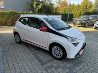 Toyota Aygo 1,0 72KM  Klimatyzacja  Kamera  CarPlay Orzech - zdjęcie 4