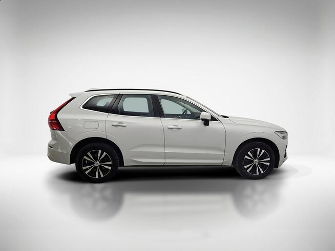 Volvo XC 60 B4 D Momentum Pro aut ! Z Polskiego Salonu ! Faktura Vat ! Warszawa - zdjęcie 6