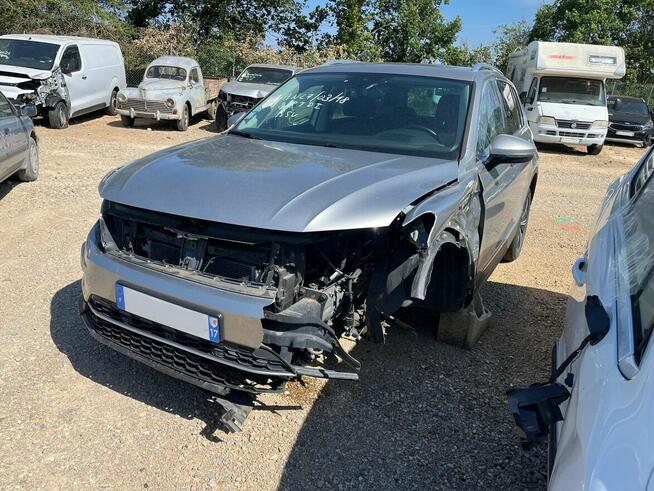 VOLKSWAGEN Tiguan II 2.0 TDi 150 Carat Exclusive DSG7 EW944 Poznań - zdjęcie 2