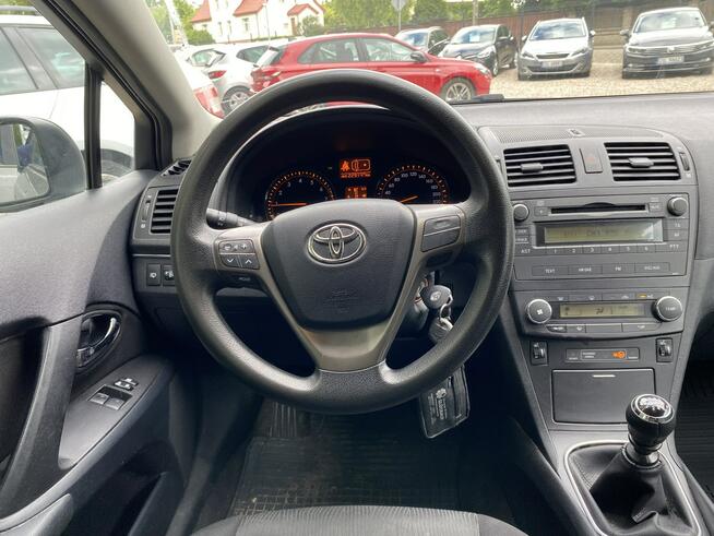 AVENSIS 1,6 benzyna 132 KM, serwis, Kobylnica - zdjęcie 9