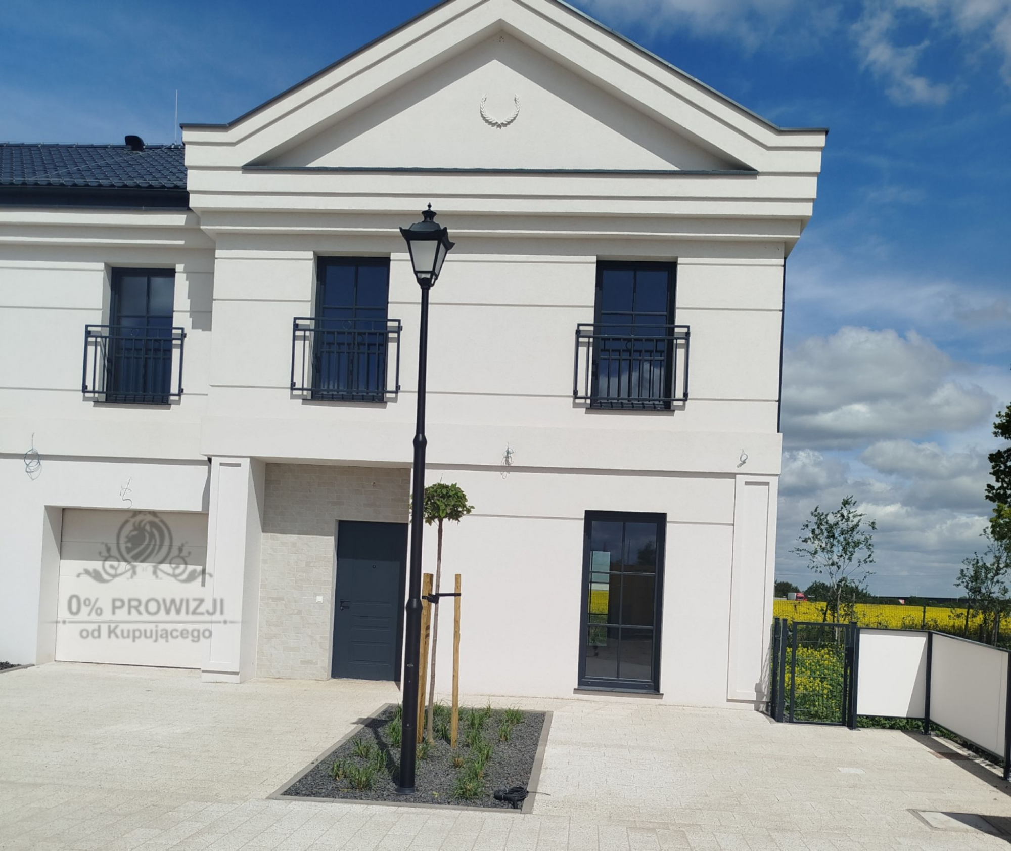 REZERWACJA - WILLOWY DOM Z OGRODEM I GARAŻEM/Cesarzowice Cesarzowice - zdjęcie 11